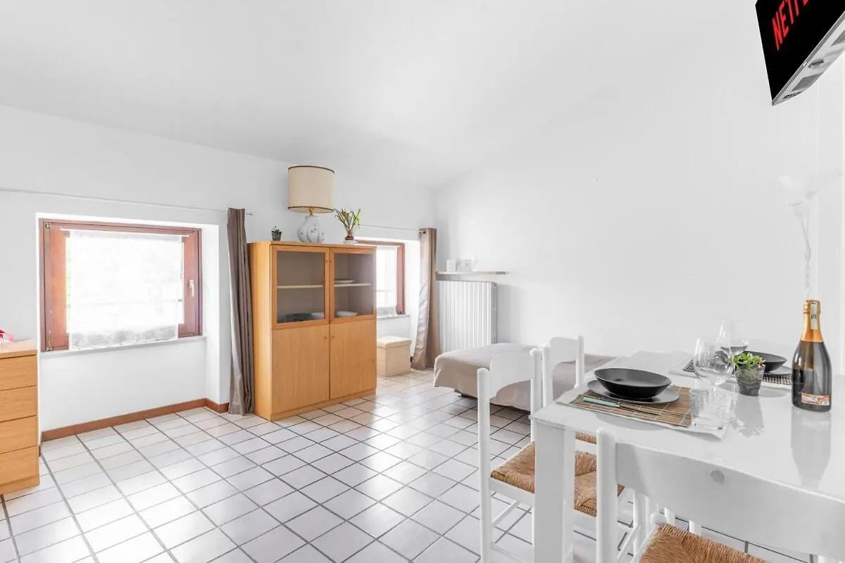 Downtown Peschiera, Easy Home With Wi-Fi And Parking Peschiera del Garda 0*,  Włochy